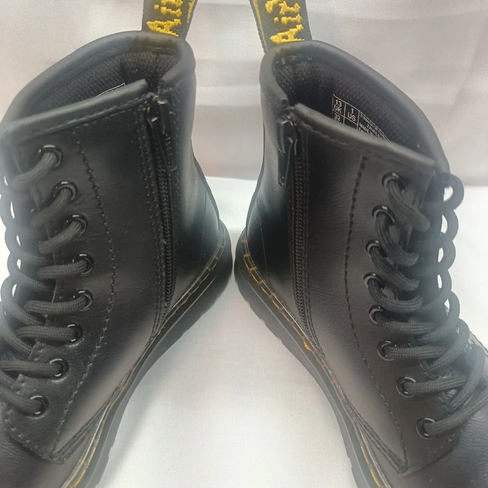 Dr. Martens Zavala J Kids Combat Boots Black Lace Up Side Zip Size 1 Casual